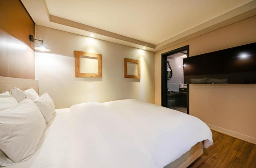 Ulsan Hotel 109 Zewnętrze zdjęcie